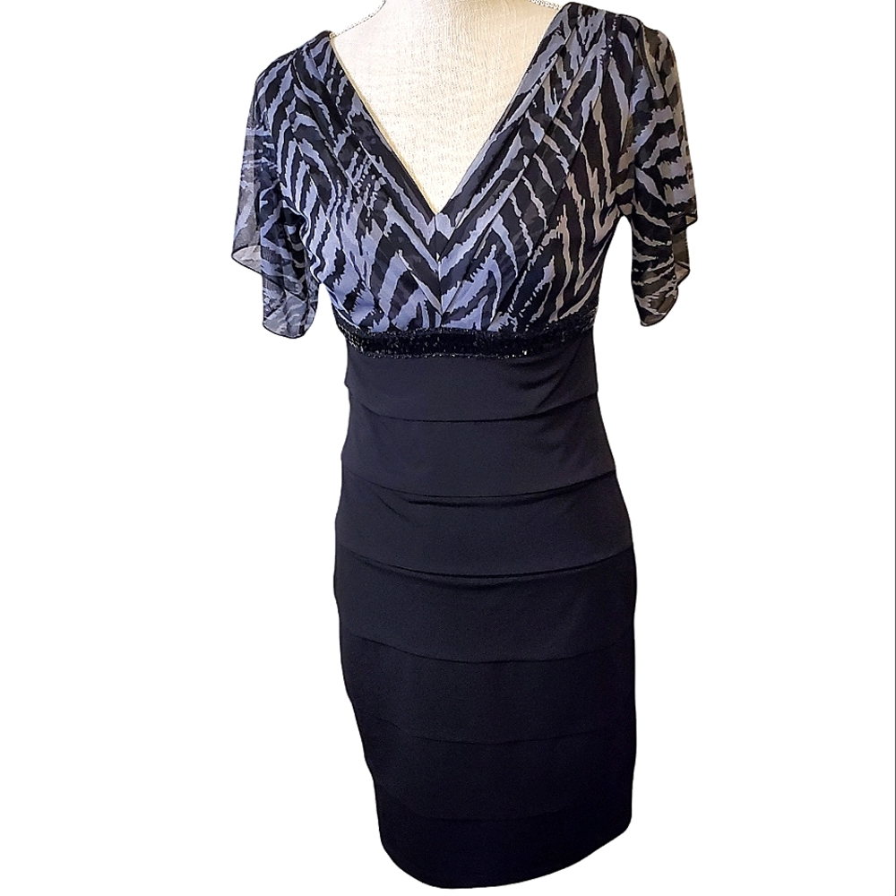 ENFOCUS STUDIO | Women's evening black & gray zebra-print bodice dress. Size 4.